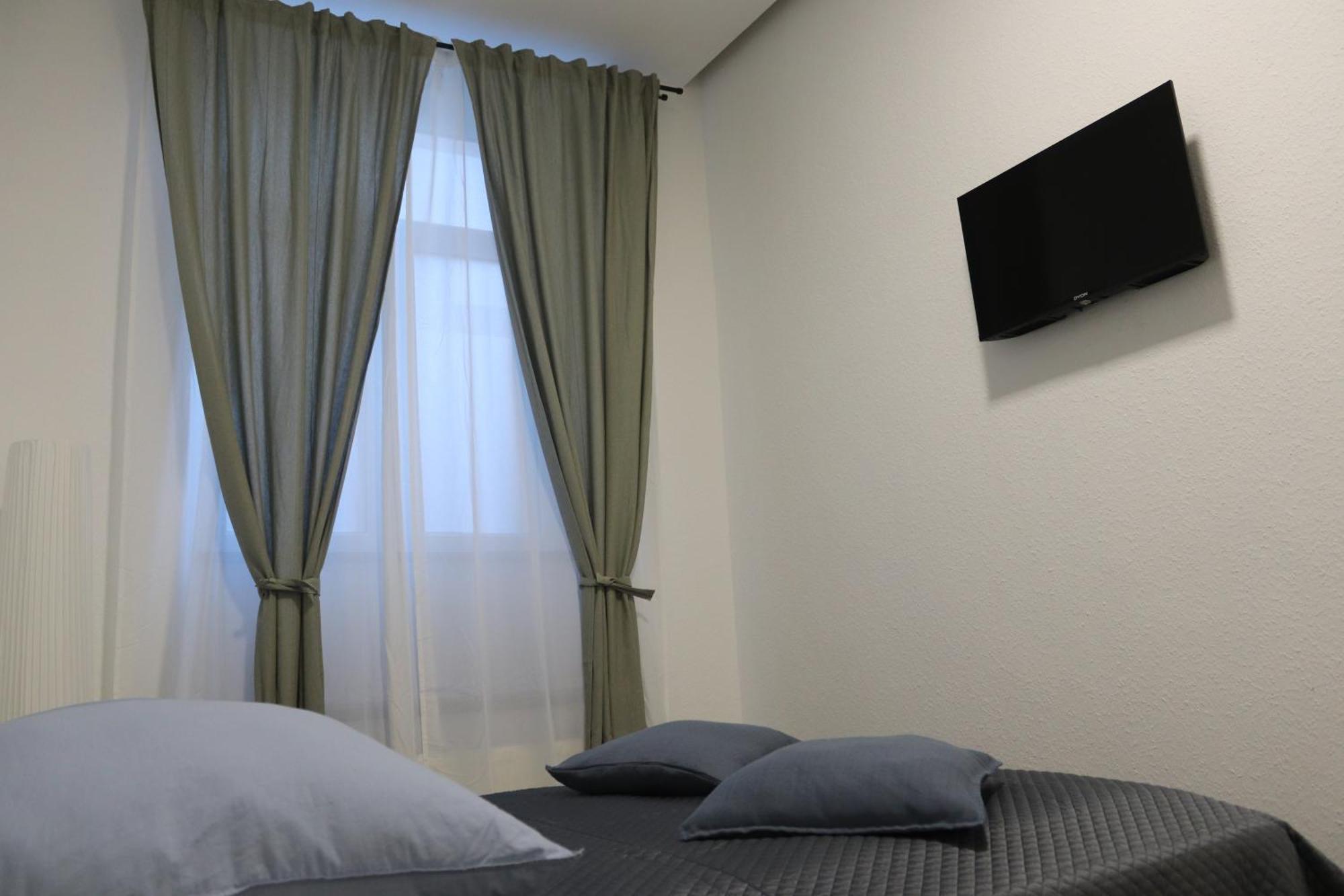 Apartment Berliner Str 139 Köln